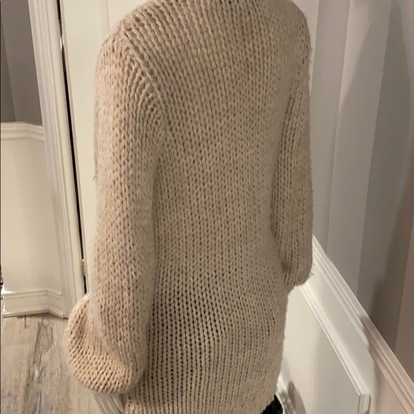 Volcolm Knit Cardigan - Picture 6 of 9